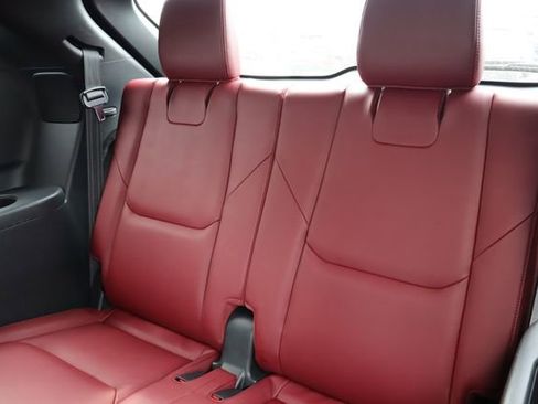 Used 2023 MAZDA CX-9 Carbon Edition image 9