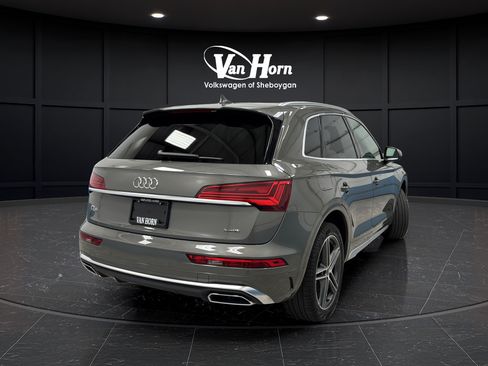 Used 2025 Audi Q5 e Premium Plus w/ Premium Plus Package AWD/4WD image 7