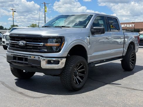 Used 2025 Ford F150 XLT w/ Equipment Group 301A Standard AWD/4WD image 4