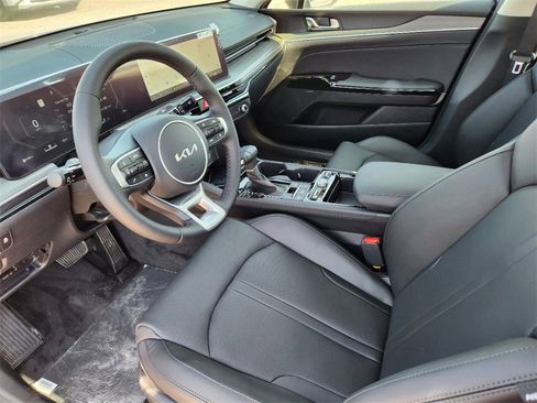 New 2025 Kia K5 EX image 9