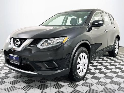 Used 2015 Nissan Rogue S image 5