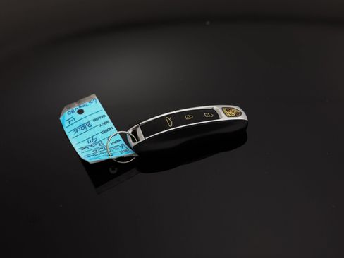 Used 2020 Porsche 911 Carrera RWD image 11