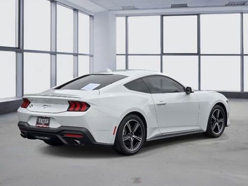 Used 2024 Ford Mustang Premium image 6
