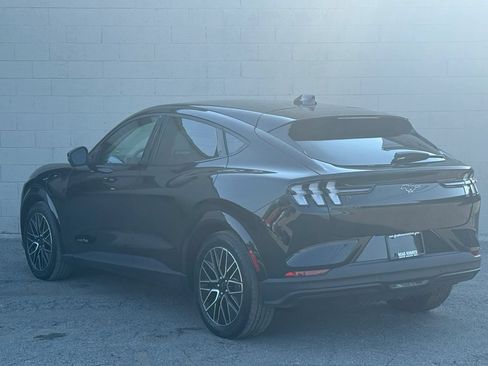 Used 2025 Ford Mustang Mach-E Premium AWD/4WD image 5