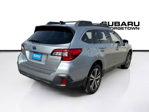 Used 2018 Subaru Outback 2.5i Limited w/ Popular Package #2 image 7