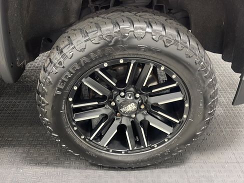 Used 2017 GMC Sierra 1500 SLT AWD/4WD image 19