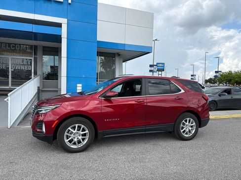 Used 2024 Chevrolet Equinox LT w/ LPO, Cargo Package FWD image 3