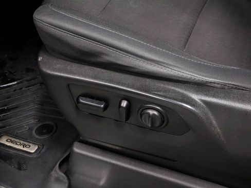 Used 2019 GMC Sierra 1500 Elevation w/ Elevation Value Package image 24