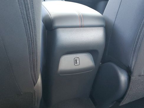 New 2025 Nissan Sentra SR image 8