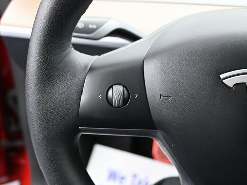 Used 2023 Tesla Model Y Long Range image 21