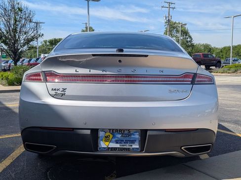 Used 2017 Lincoln MKZ Select w/ Select Plus Package AWD/4WD image 4