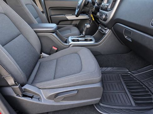 Certified 2018 Chevrolet Colorado LT RWD image 39