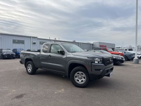 Used 2024 Nissan Frontier S w/ Graphics Package image 1