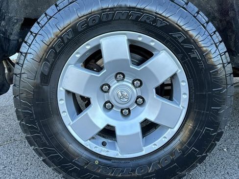 Used 2007 Toyota FJ Cruiser 4WD image 37