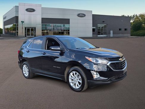 Used 2021 Chevrolet Equinox LT AWD/4WD image 2
