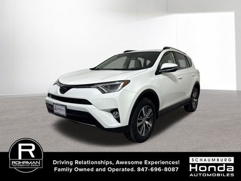 Used 2018 Toyota RAV4 XLE image 1