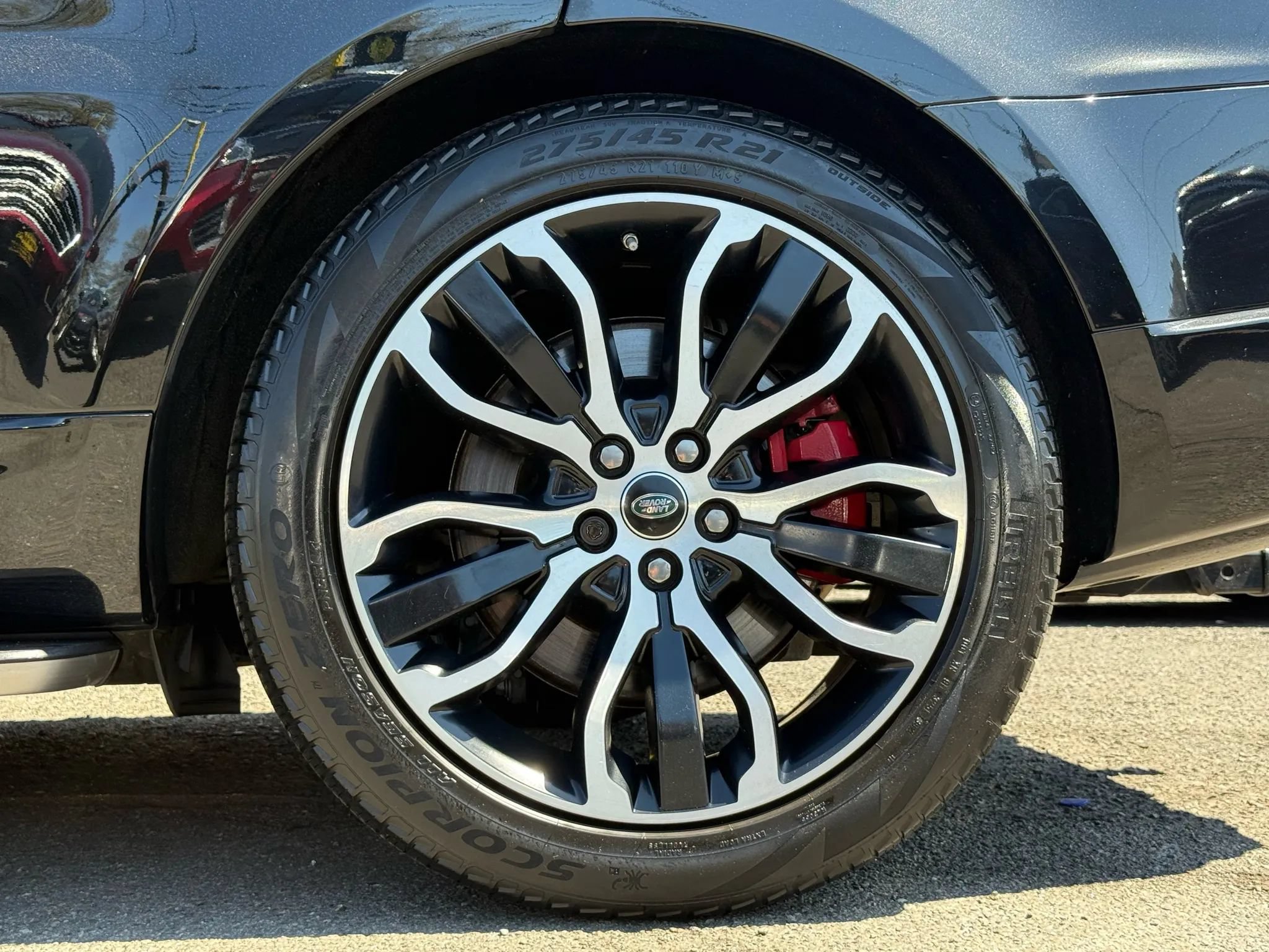 Used 2018 Land Rover Range Rover Sport Supercharged AWD/4WD image 32
