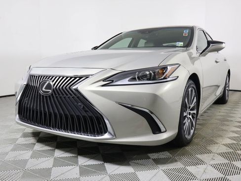 Certified 2020 Lexus ES 350 w/ Premium Package image 2