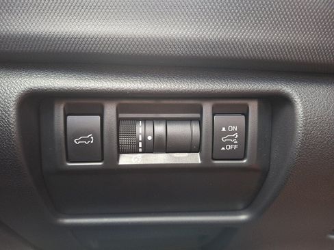 Used 2026 Subaru Forester Premium AWD/4WD image 25