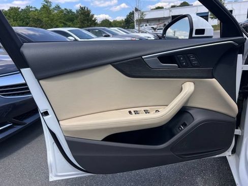 Used 2019 Audi A4 2.0T Premium Plus w/ Premium Plus Package FWD image 10