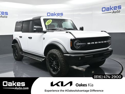 Used 2025 Ford Bronco Outer Banks image 1
