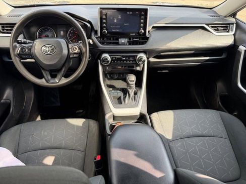 Used 2021 Toyota RAV4 XLE FWD image 13
