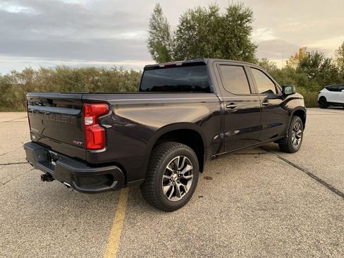 Certified 2022 Chevrolet Silverado 1500 RST image 2