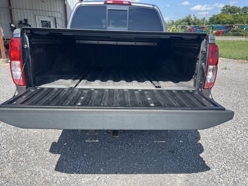 Used 2019 Nissan Frontier SV w/ Value Truck Package RWD image 13
