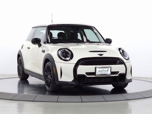 Used 2022 MINI Cooper S w/ Premium Package image 1
