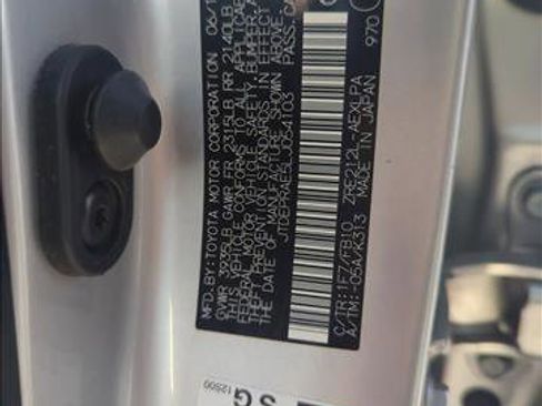 Used 2020 Toyota Corolla LE image 27