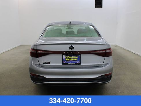 New 2026 Volkswagen Jetta SE image 3