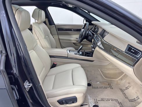 Used 2013 BMW 750Li image 15