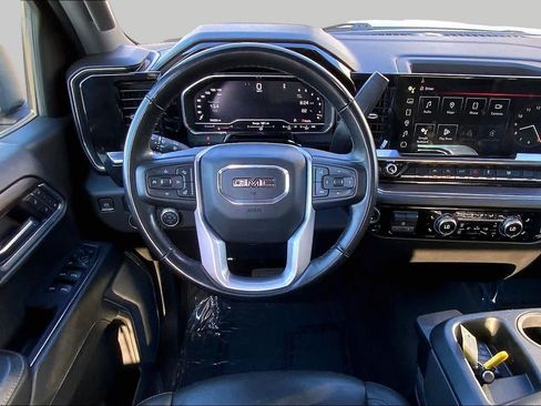 Used 2025 GMC Sierra 1500 SLT RWD image 6