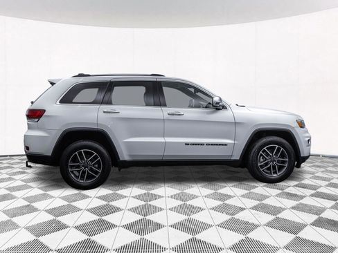 Used 2022 Jeep Grand Cherokee Limited image 13