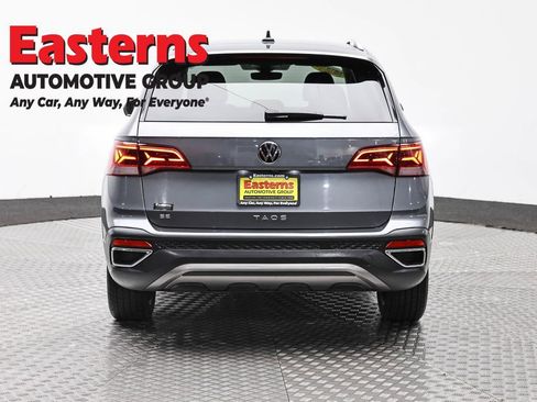 Used 2024 Volkswagen Taos SE FWD image 6