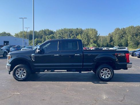 Used 2019 Ford F250 XLT w/ XLT Premium Package AWD/4WD image 2