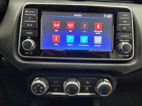 Used 2020 Nissan Versa S image 25