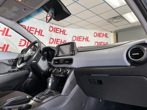 Used 2018 Hyundai Kona SEL w/ SEL Tech Package 02 FWD image 14
