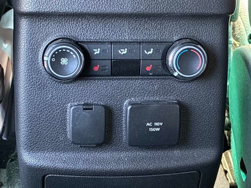 Used 2015 Ford Explorer Limited w/ Equipment Group 302A AWD/4WD image 19