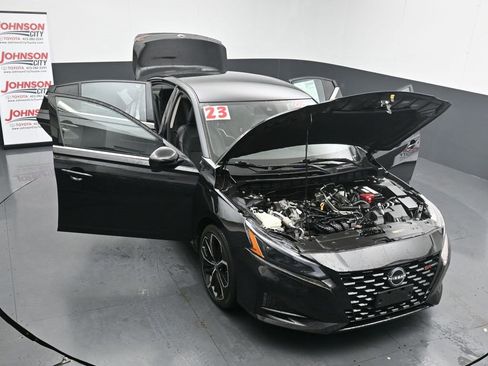 Used 2023 Nissan Altima 2.5 SR image 43