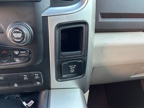 Used 2016 RAM 1500 Lone Star RWD image 15