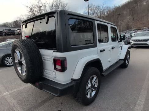 Used 2021 Jeep Wrangler Unlimited Sahara w/ Uconnect 4C Nav & Sound Group image 5