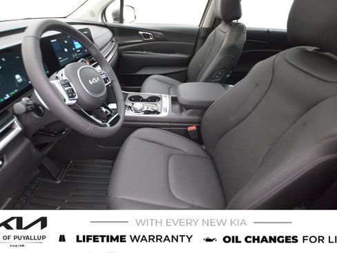 New 2026 Kia Carnival SX image 10