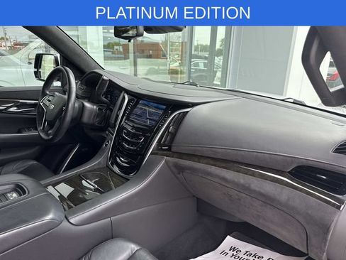Used 2020 Cadillac Escalade Platinum AWD/4WD image 55