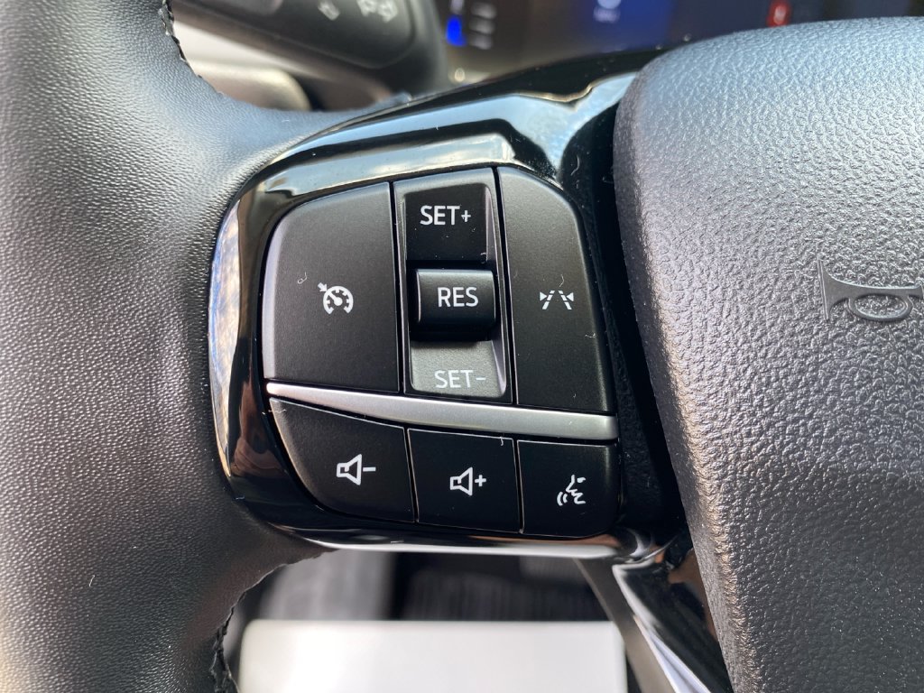 Used 2023 Ford Escape Active AWD/4WD image 37