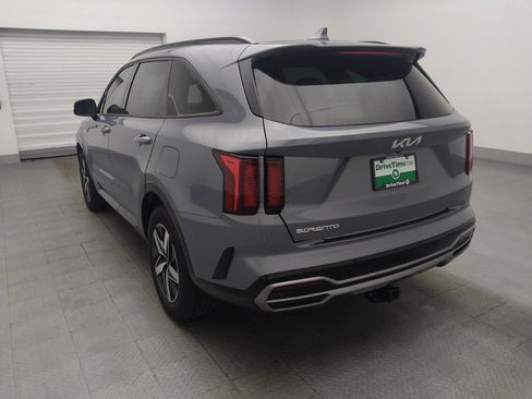 Used 2023 Kia Sorento S w/ Panoramic Sunroof Package FWD image 5