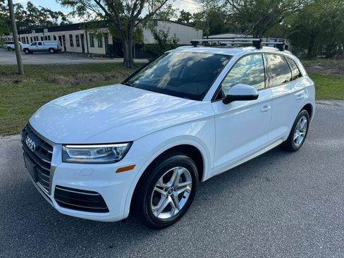 Used 2018 Audi Q5 2.0T Premium w/ Convenience Package AWD/4WD image 11