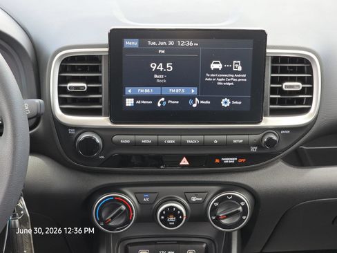 Certified 2026 Hyundai Venue SE FWD image 19