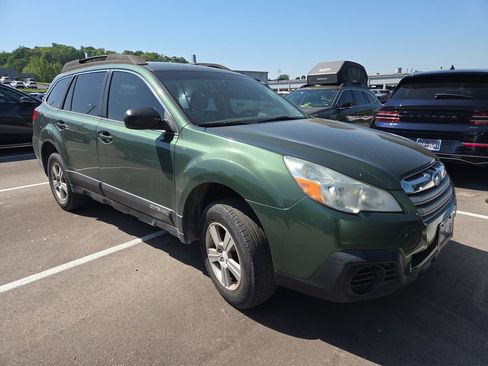 Used 2013 Subaru Outback 2.5i AWD/4WD image 1
