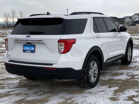 Used 2022 Ford Explorer XLT image 14